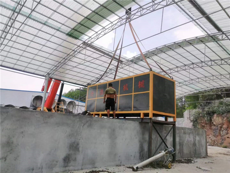 ���Ͽ͑�10�����u�S�Pʽ�l(f��)�͹ް��b�F(xi��n)��(ch��ng)